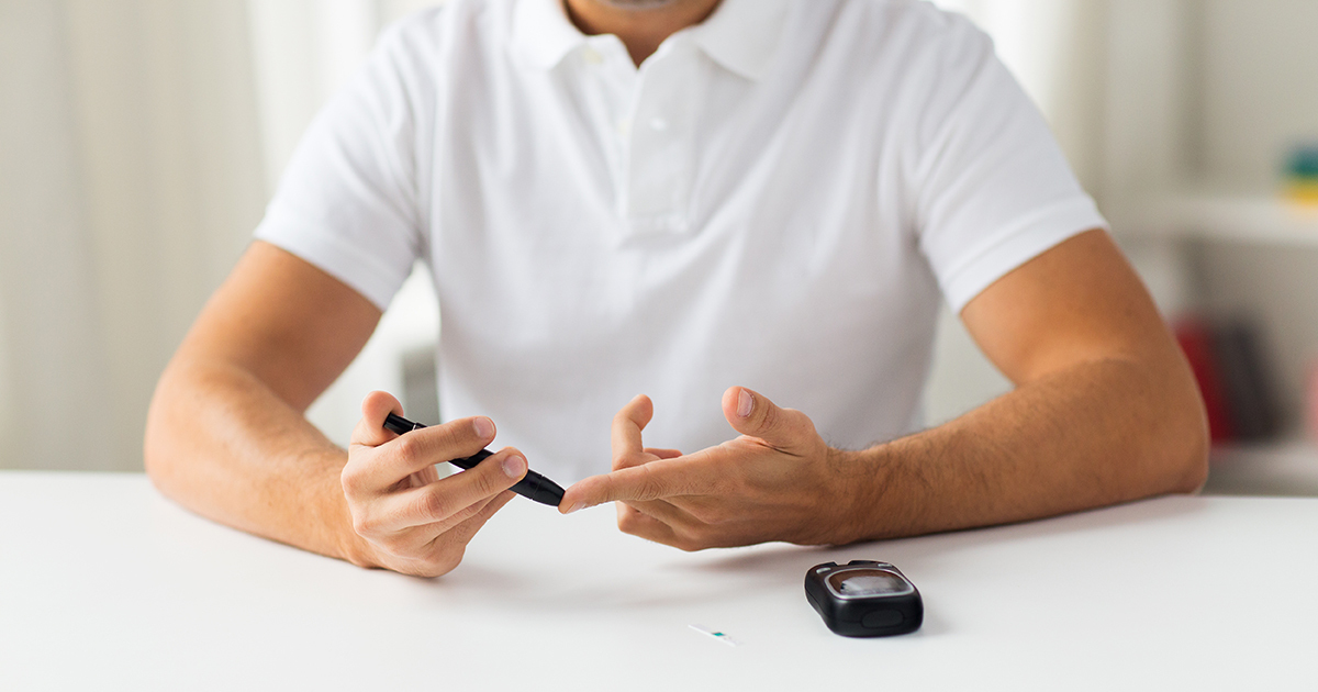 Persona con diabetes llevando un estilo de vida saludable en CDMX